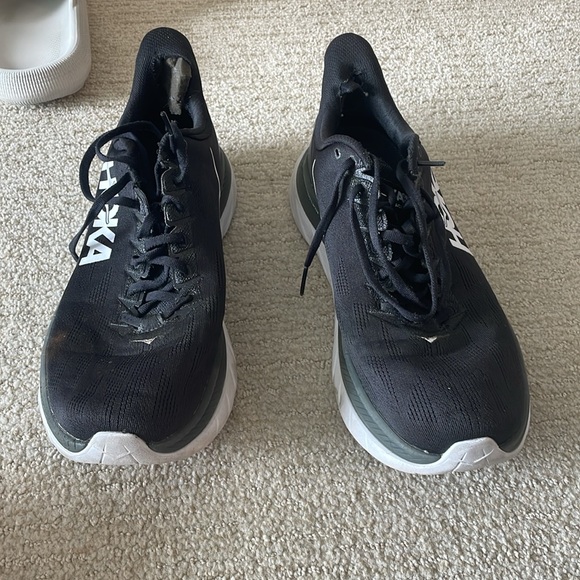 Men’s size 11 Hoka mach 4- back - Picture 2 of 8